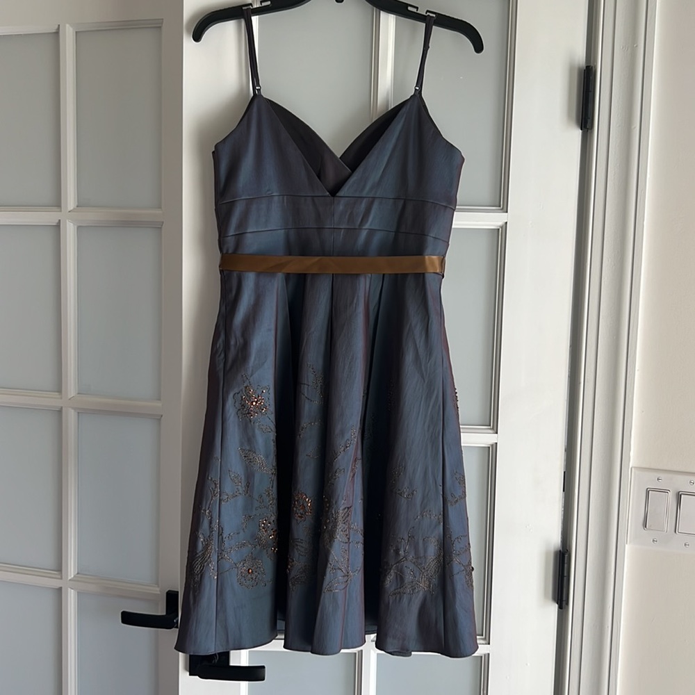 Dress - Picture 5 of 8